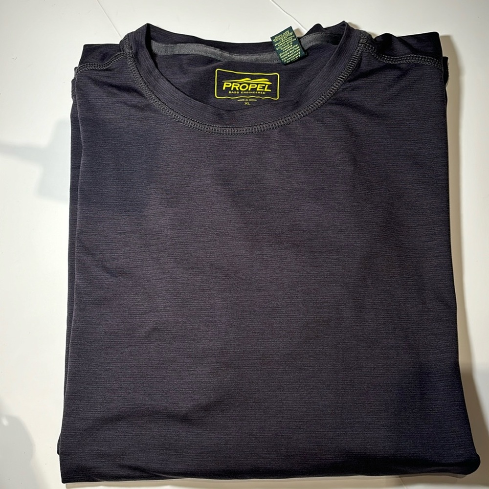 Long sleeve t- shirt